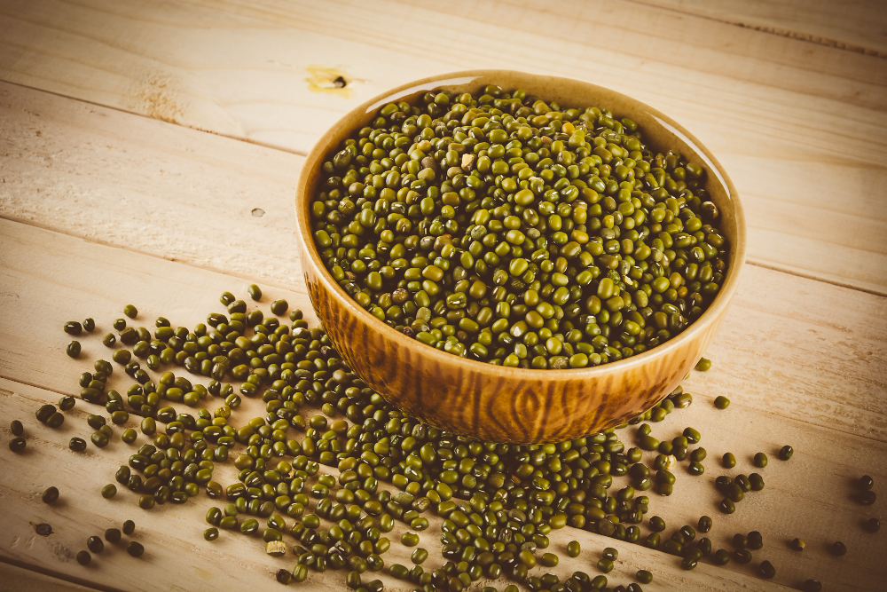 Green moong (whole moong dal)