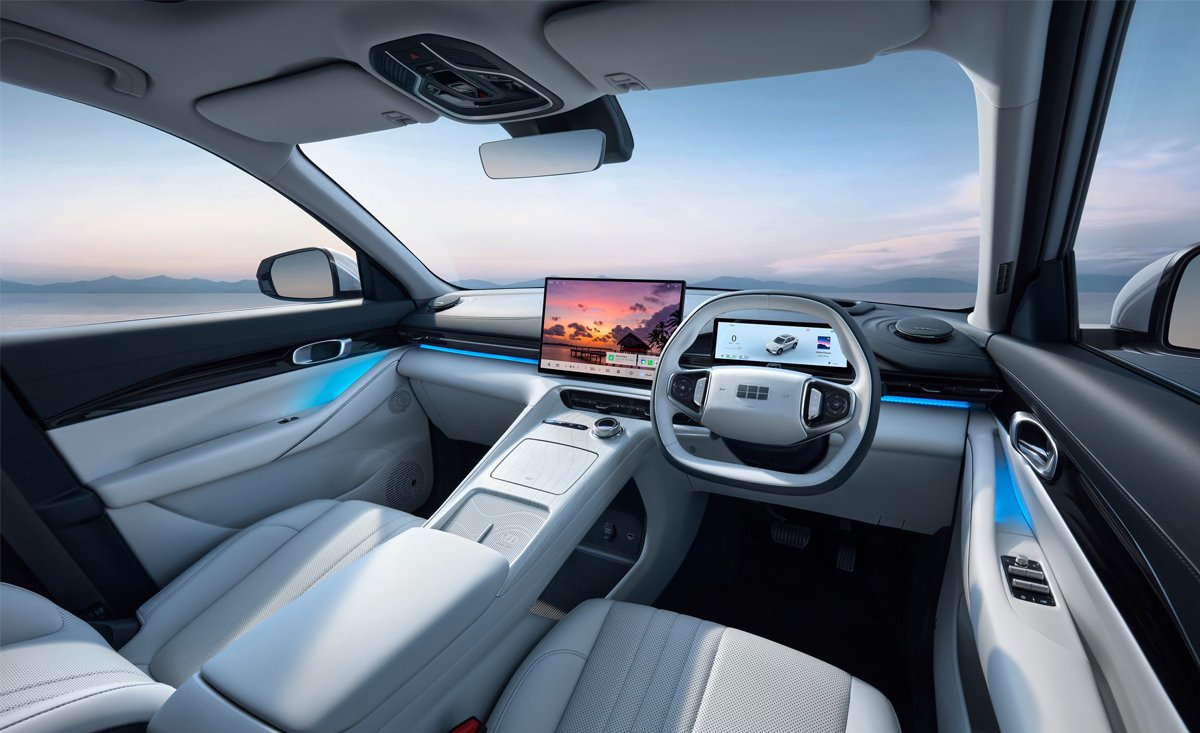 Geely E5 features