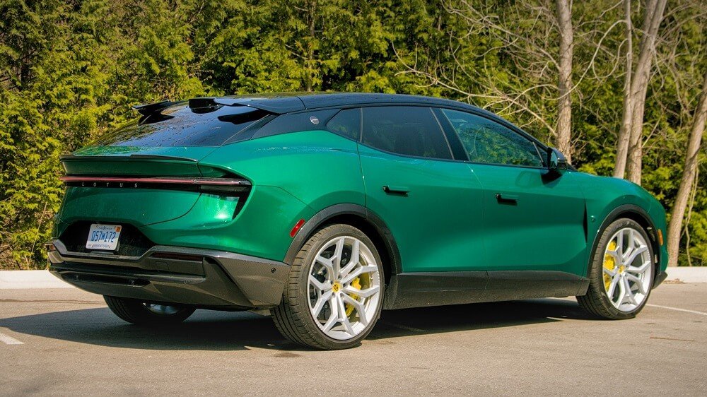 lotus eletre exterior