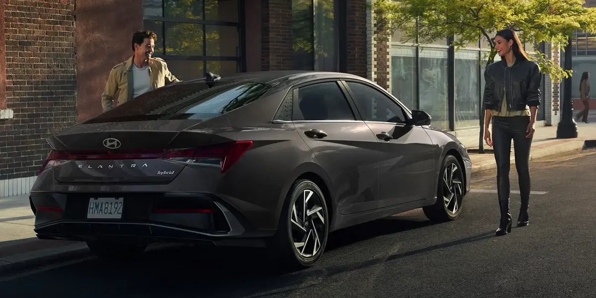 Hyundai Elantra Hybrid Exterior